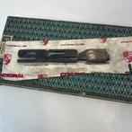 Emblème arrière de la Porsche 924 NOS 477853605, Enlèvement ou Envoi, Comme neuf