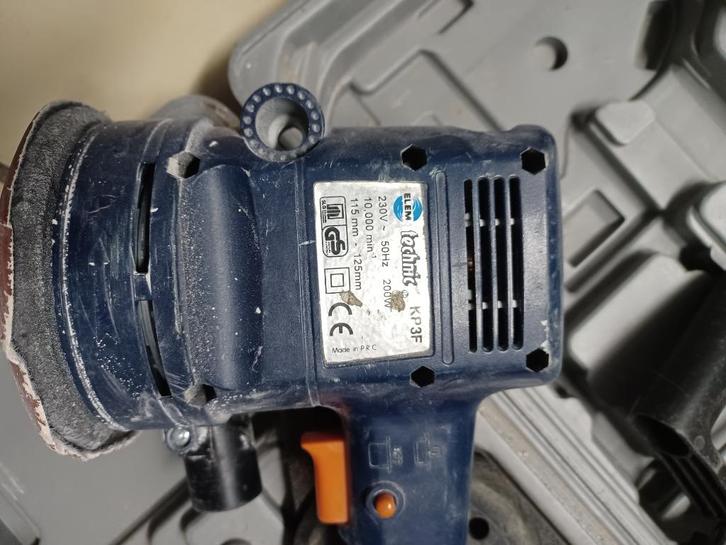 Ponceuse orbitale à donner, Doe-het-zelf en Bouw, Gereedschap | Schuurmachines, Gebruikt, Vlakschuurmachine, Minder dan 600 watt
