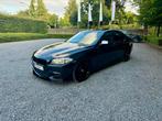 BMW M550d 381ch Performance HUD 5Camera Toit, Cuir, Carnet d'entretien, Noir, 6 cylindres