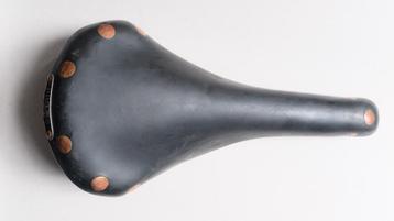 Zadels Brooks + Selle Italia beschikbaar voor biedingen