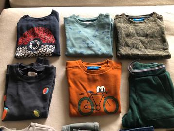 Pakket jongenskleren maat 122 / 7 jaar 25 stuks beschikbaar voor biedingen