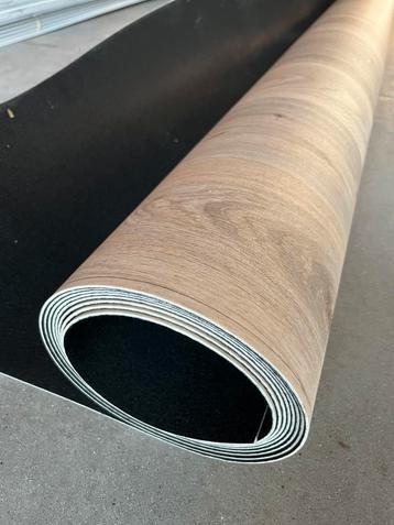 Vinyl op rol ( parketlook) 12 m2 beschikbaar voor biedingen