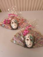 2 grote maskers op een waaier, Kinderen en Baby's, Kindermode-accessoires, Ophalen of Verzenden, Zo goed als nieuw