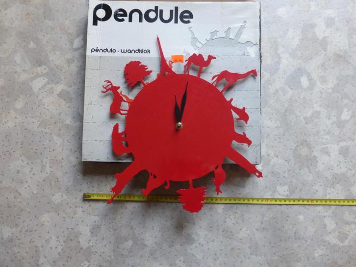 Diverse wandklokken wandhorloge  klok, Huis en Inrichting, Woonaccessoires | Klokken, Ophalen of Verzenden