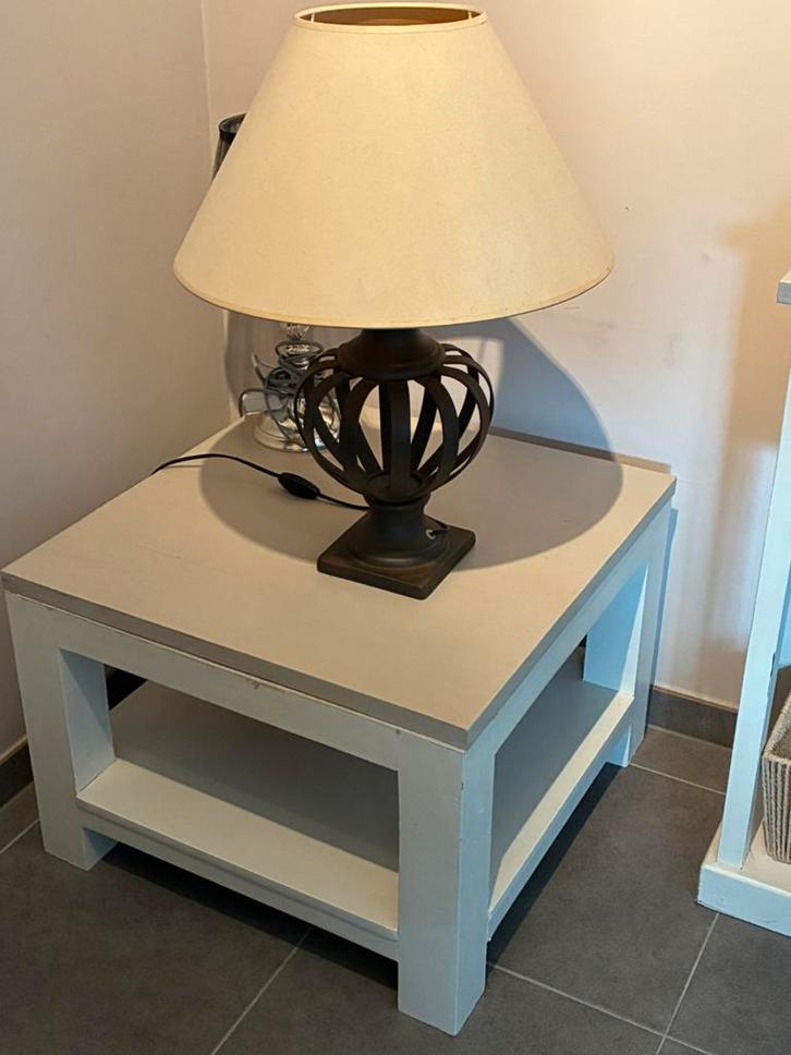 Salon of bijzettafel mooi landelijk geschilder eik hout, Huis en Inrichting, Tafels | Salontafels, Zo goed als nieuw, 50 tot 75 cm