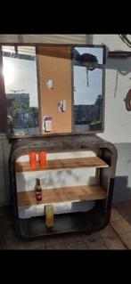 meuble bar industriel et miroir