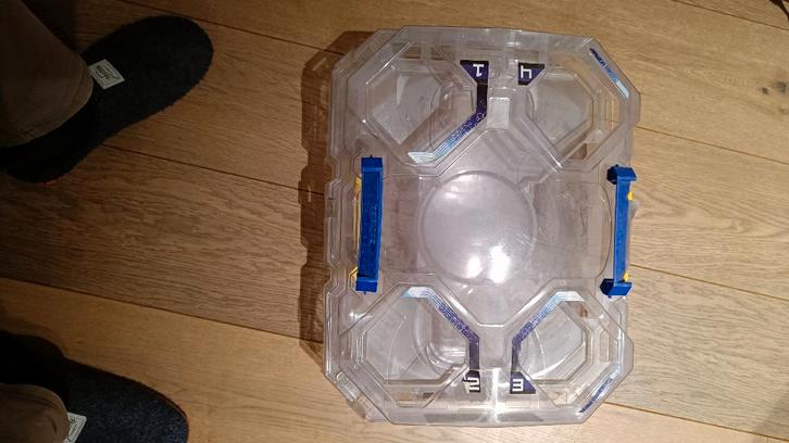 Beyblade Arena + Beyblade Battlers, Verzamelen, Speelgoed, Gebruikt, Ophalen