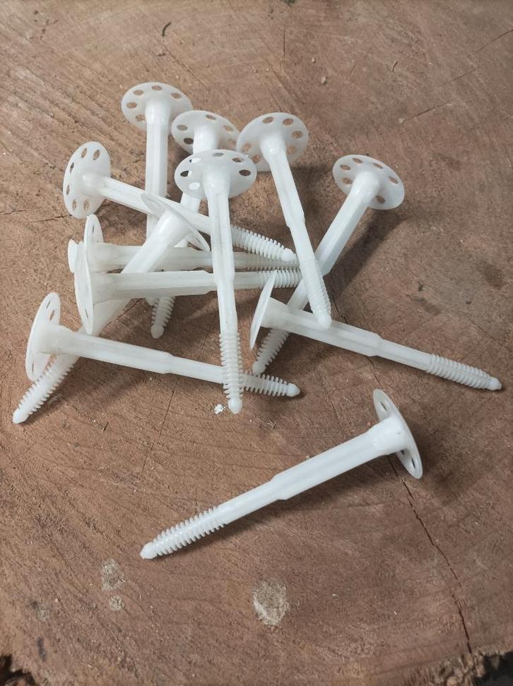 Chevilles de fixation d'isolant de maison. Voir texte., Doe-het-zelf en Bouw, Isolatie en Afdichting, Nieuw, Muurisolatie, Dakisolatie