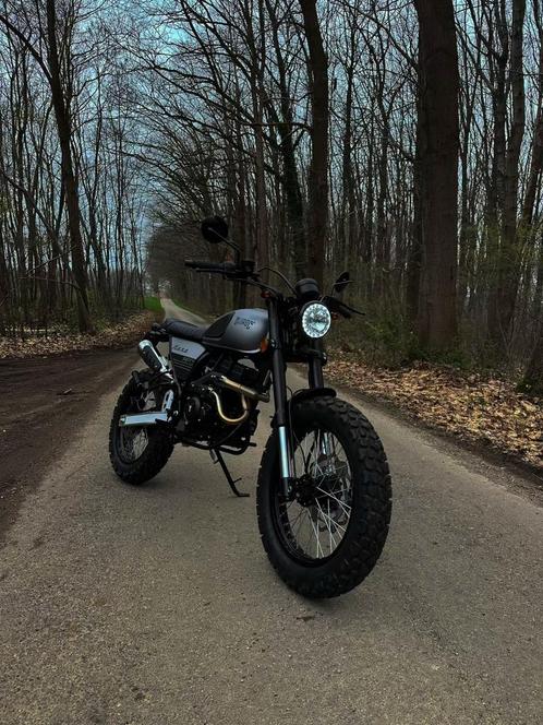 Bluroc Hero 50 B klasse, Fietsen en Brommers, Brommers | Overige merken, Zo goed als nieuw, Klasse B (45 km/u), Ophalen