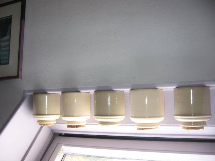 7 pots en grès foncé et clair, Maison & Meubles, Cuisine | Vaisselle, Utilisé, Autres types, Autres matériaux, Enlèvement ou Envoi