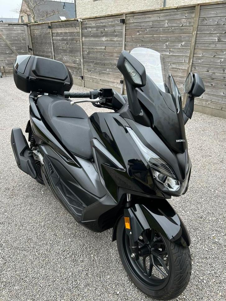 Honda Forza 125 nieuwstaat !!!, Motoren, Motoren | Honda, Particulier, Scooter, 11 kW of minder, 1 cilinder, Minimaal motorrijbewijs A1