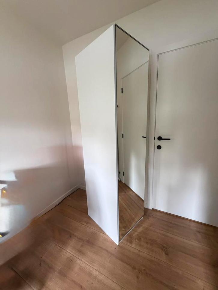 IKEA PAX kast met spiegeldeur VIKEDAL – zo goed als nieuw, Huis en Inrichting, Kasten | Boekenkasten, Zo goed als nieuw, 50 tot 100 cm