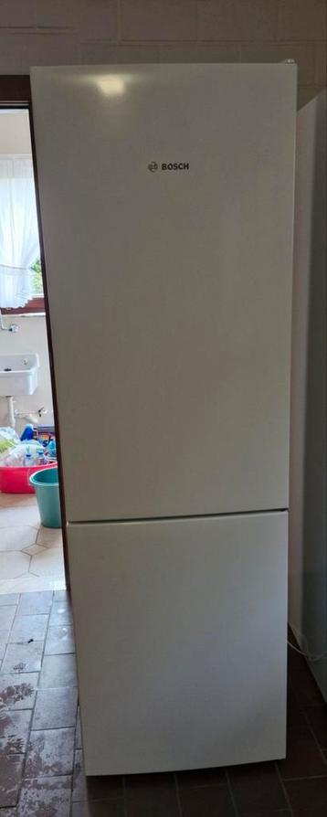 Bosch Koelkast - Vriezer, Elektronische apparatuur, Koelkasten en IJskasten, Ophalen, Zo goed als nieuw