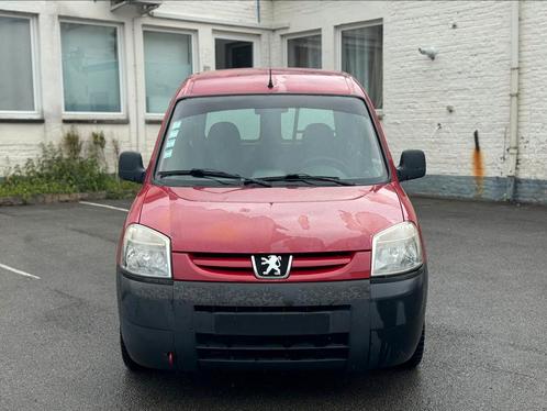 Peugeot partner utility 1.6hdi EURO4 197.000 km/2007, Auto's, Bestelwagens en Lichte vracht, Particulier, Te koop, ABS, Airbags