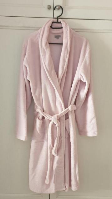 PEIGNOIR IN FLEECE - KLEUR ROOS  beschikbaar voor biedingen