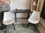 Ikea Tafeltje zwarte en witte poten, Ophalen, Zo goed als nieuw