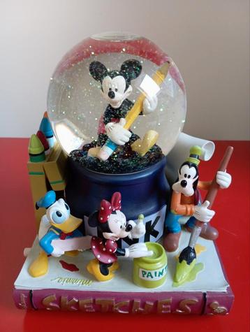 Disney's Mickey Mouse schetst een muzikale sneeuwbol beschikbaar voor biedingen