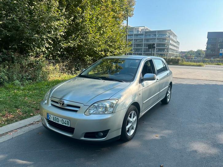 TOYOTA COROLLA SPORTLINE • 99000KM • DIESEL •, Auto's, Toyota, Bedrijf, Te koop, Corolla, ABS, Airbags, Airconditioning, Elektrische ramen