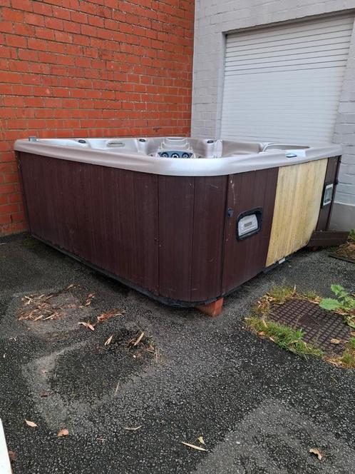 Spa 6 personen 240cm op 240cm. Werkt perfect, Tuin en Terras, Bubbelbaden en Hottubs, Gebruikt, Ophalen