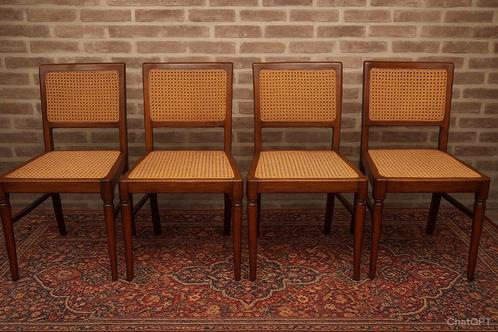 Set van 4 unieke vintage stoelen – opnieuw gecaneerd zitvlak, Antiek en Kunst, Antiek | Meubels | Stoelen en Sofa's, Ophalen of Verzenden