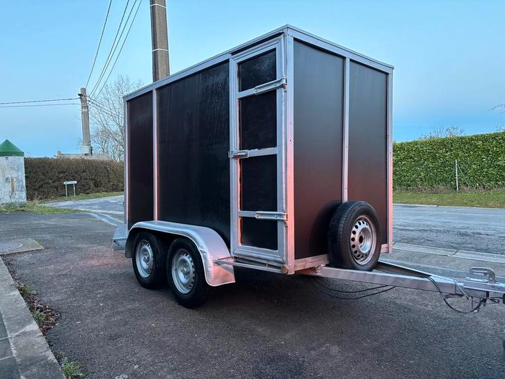 Remorque fermee fourgon double essieux Aanhangwagen gesloten, Auto diversen, Aanhangers en Bagagewagens, Zo goed als nieuw, Ophalen