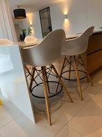 Witte Vitra Eams-look barstoelen (3), Huis en Inrichting, Gebruikt, 90 cm of meer, 3 krukken, Ophalen