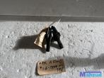 OPEL ASTRA G Radiateur steun beugel 1998-2005, Auto-onderdelen, Gebruikt, Opel, Motorkap