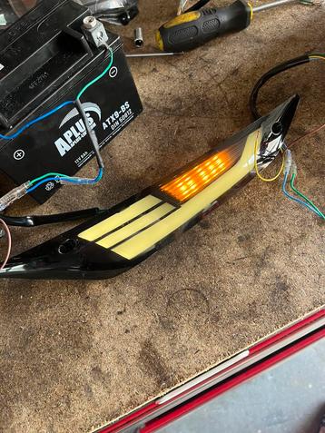 Piaggio zip ledjes (nieuw uit doos) beschikbaar voor biedingen