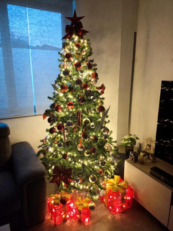 Mooie kwaliteits kerstboom (zonder versiering) 190cm, Diversen, Kerst, Ophalen