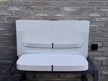 Sonos playbase beschikbaar voor biedingen
