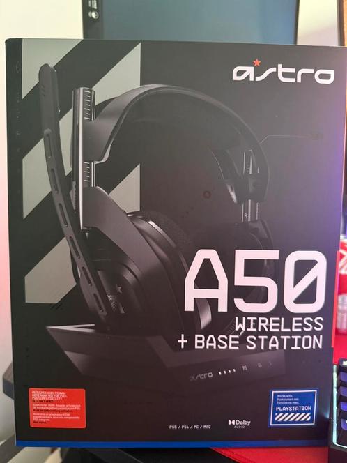 ASTRO Gaming A50 + Base Station, Audio, Tv en Foto, Hoofdtelefoons, Zo goed als nieuw, Op oor (supra aural), Overige merken, Draadloos