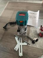 Défonceuse neuf avec toute les ciseaux 60€, Enlèvement, Comme neuf