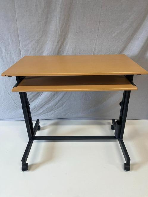 Bureau / Computer Tafel, Huis en Inrichting, Bureaus, Gebruikt, Bureau, In hoogte verstelbaar, Met wielen, Ophalen