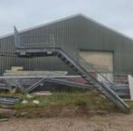 2x Stalen trap 360cm galva €1500,- en wit blauw €900,-., Enlèvement, Utilisé, Escalier