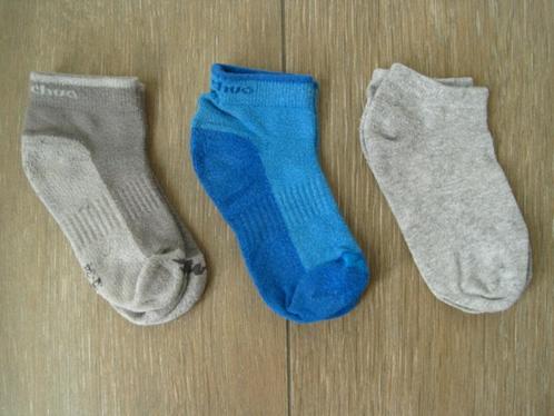 Set 3 paar sneaker sokken blauw grijs - maat 31 - 34, Kinderen en Baby's, Kinderkleding | Schoenen en Sokken, Gebruikt, Sokken
