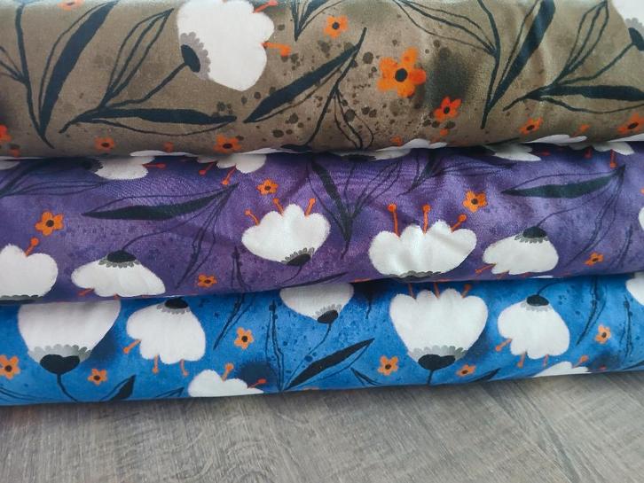 Coupons jersey stoffen met tulpenprint, Hobby en Vrije tijd, Stoffen en Lappen, Nieuw, Katoen, 120 cm of meer, 200 cm of meer