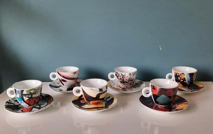 NIEUWE koffie/espresso kopjes, Huis en Inrichting, Keuken | Servies, Nieuw, Kop(pen) en/of Schotel(s), Porselein, Ophalen of Verzenden