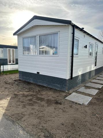 Stacaravan direct beschikbaar in Nieuwpoort bad, Caravans en Kamperen, Stacaravans, Tot en met 4