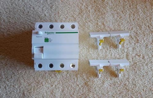 Differentieel 4 Ph. Schneider Resi9 40A 300mA - Type A - Nie, Doe-het-zelf en Bouw, Elektriciteit en Kabels, Nieuw, Schakelaar