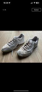 Asics tennisschoenen wit maat 44, Ophalen of Verzenden, Zo goed als nieuw