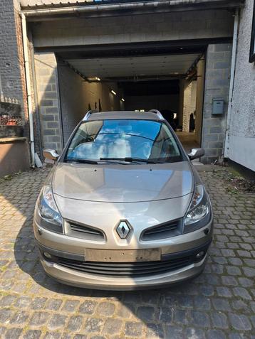 Renault clio  beschikbaar voor biedingen