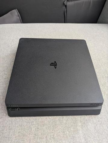 PlayStation 4 Slim 1TB beschikbaar voor biedingen