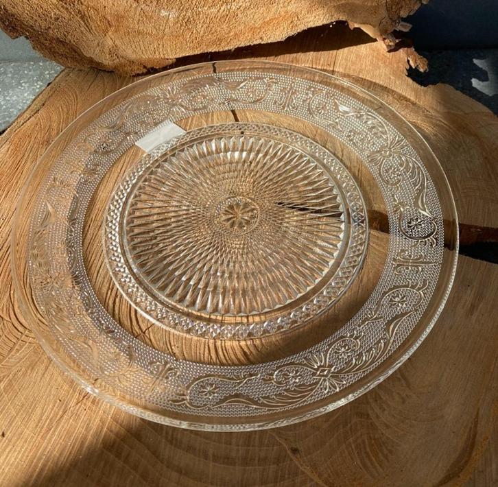 GLAZEN GEBAKSCHAAL 25 CM NIEUW, Huis en Inrichting, Woonaccessoires | Schalen en Manden, Nieuw, Schaal, Rond, Glas, Verzenden