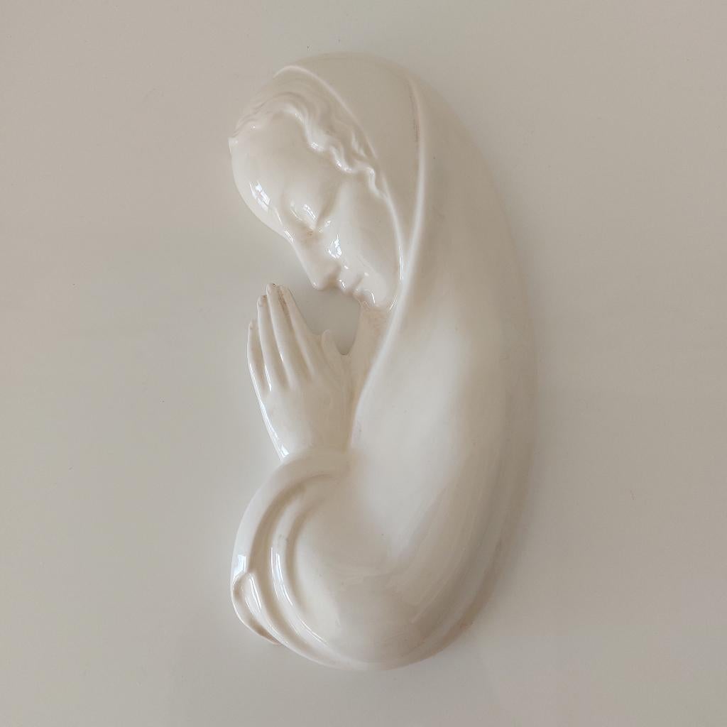 Mariabeeldje om aan de muur te hangen.  Madonna Sacrart., Antiek en Kunst, Curiosa en Brocante, Ophalen