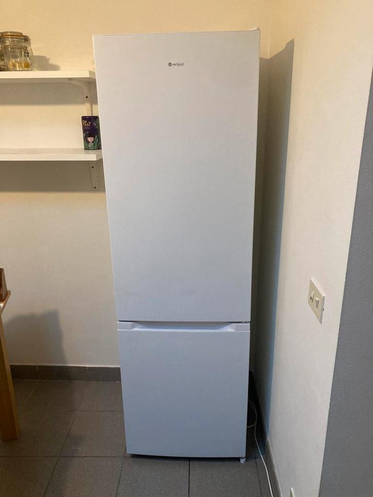 Koelkast Diepvries combi (wit), Elektronische apparatuur, Koelkasten en IJskasten, Gebruikt, Met aparte vriezer, 200 liter of meer