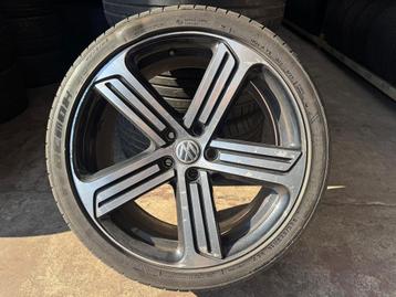 ORIGINELE CADIZ VELG VOLKSWAGEN beschikbaar voor biedingen