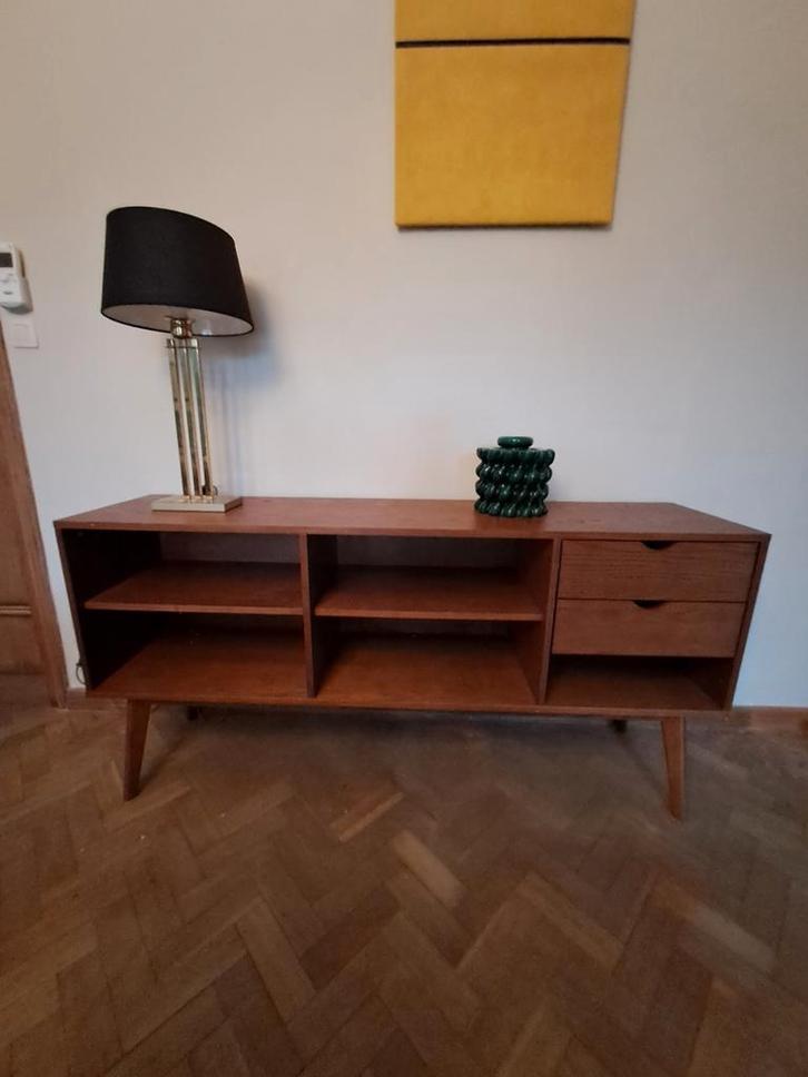 Scandinavisch dressoir in hout, Huis en Inrichting, Kasten | Dressoirs, Zo goed als nieuw, Ophalen