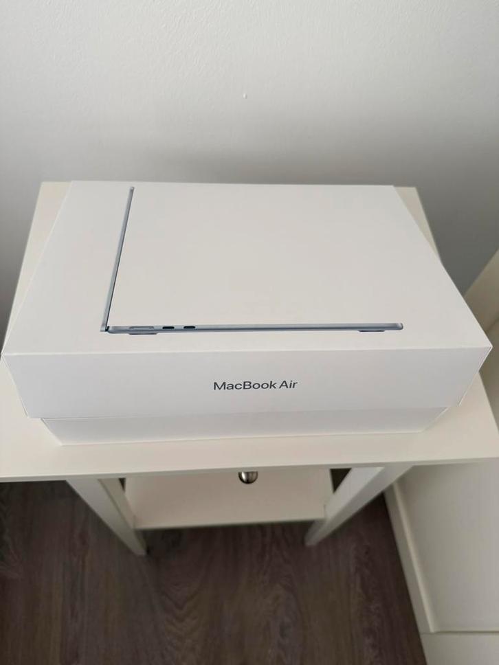 MacBook Air 13-inch Sky/QWT, Computers en Software, Apple Macbooks, Zo goed als nieuw, MacBook, 13 inch, 256 GB, Qwerty, Ophalen