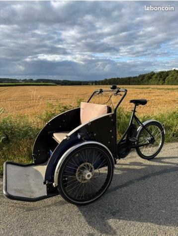 Vélo taxi / triporteur électrique – Christiania Bike Model T beschikbaar voor biedingen