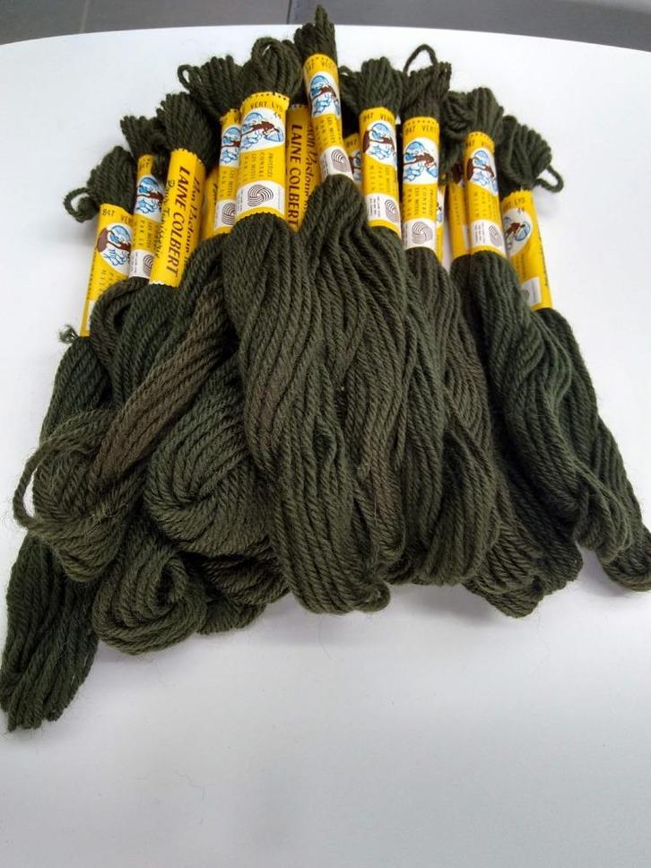 Laine Colbert 'Bon Pasteur' = lot van 13 strengen, Hobby en Vrije tijd, Naaien en Fournituren, Nieuw, Garen of Naald(en), Ophalen of Verzenden